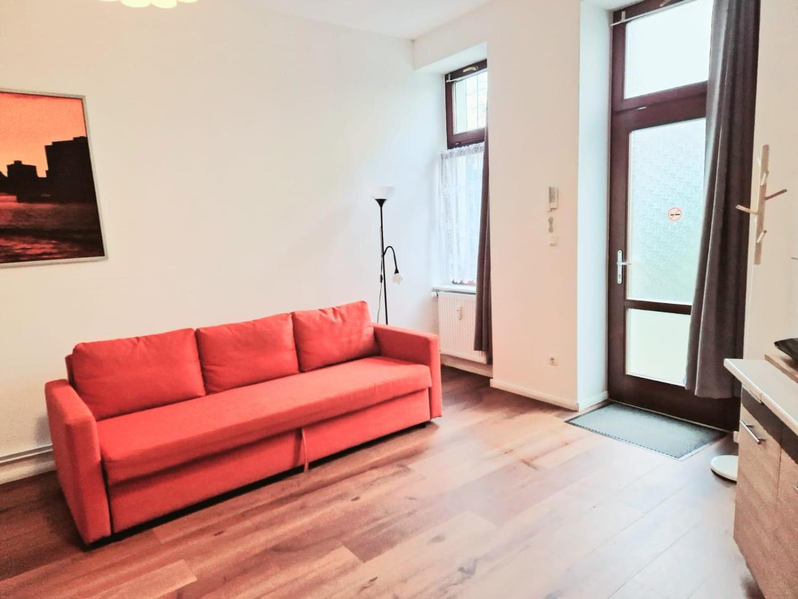 City Studio Apartment For 4, Near Sonnenallee Βερολίνο Εξωτερικό φωτογραφία