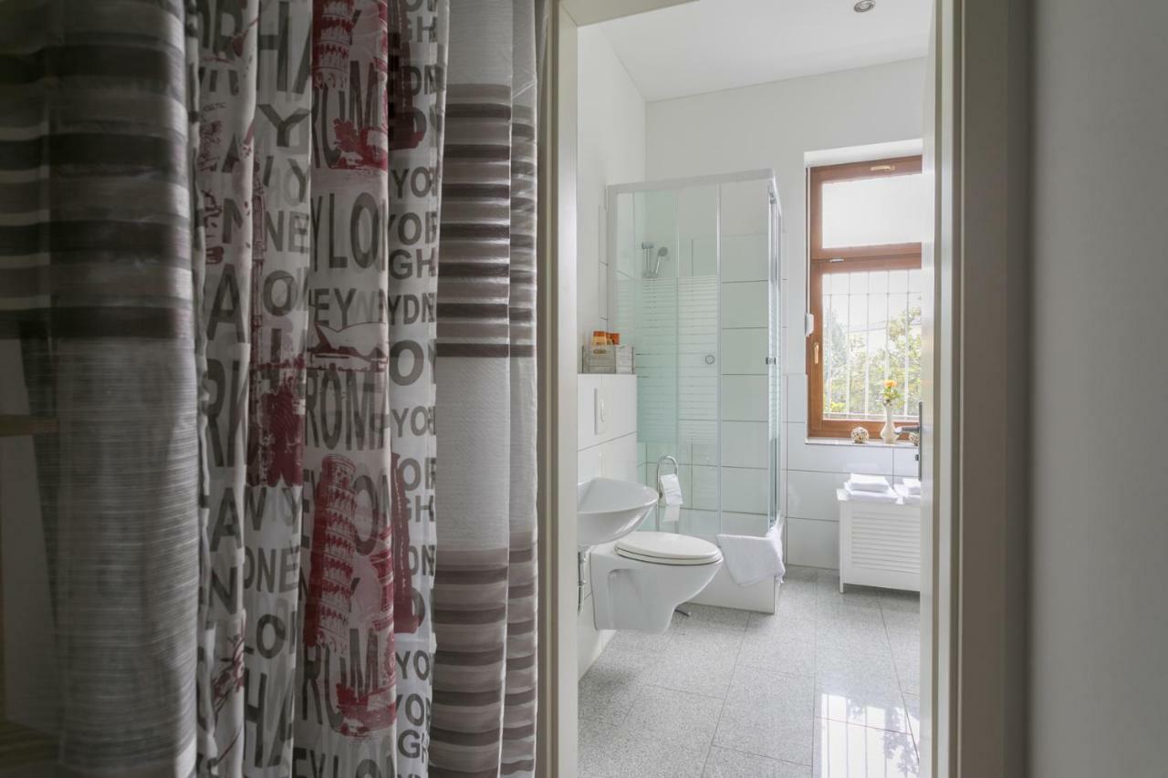 City Studio Apartment For 4, Near Sonnenallee Βερολίνο Εξωτερικό φωτογραφία