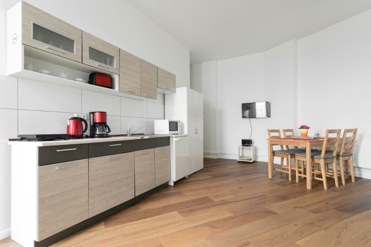 City Studio Apartment For 4, Near Sonnenallee Βερολίνο Εξωτερικό φωτογραφία
